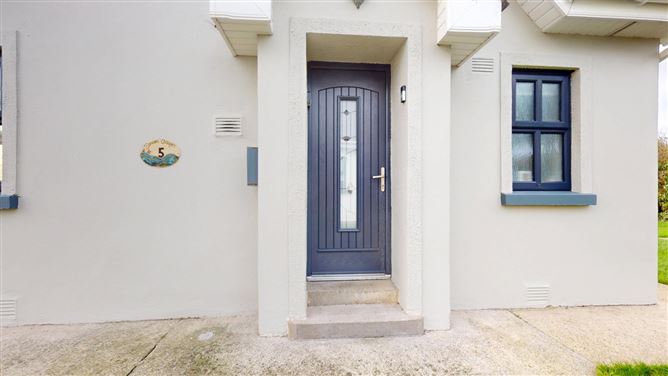 5 Sandeel Cottages, Hookless Village, Fethard On Sea, Wexford