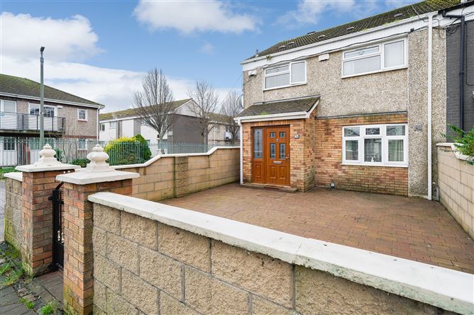74 Sandyhill Gardens, Ballymun Dublin 11