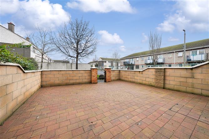 74 Sandyhill Gardens, Ballymun Dublin 11