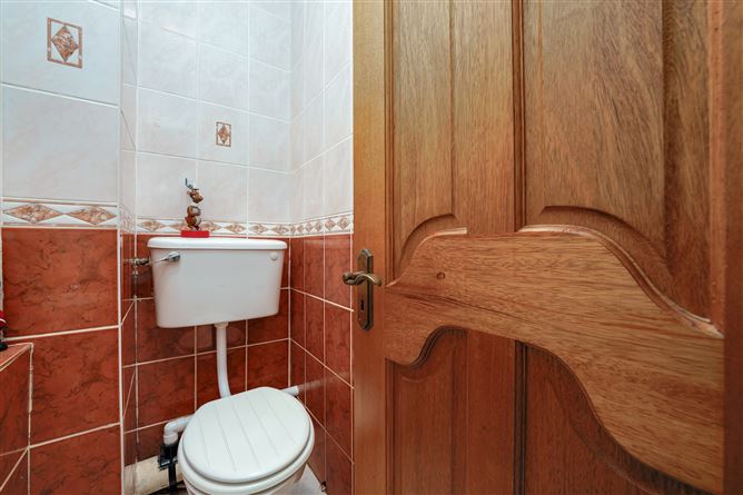 74 Sandyhill Gardens, Ballymun Dublin 11