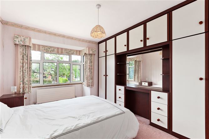 Nutgrove Park, 16, Clonskeagh, Dublin 14