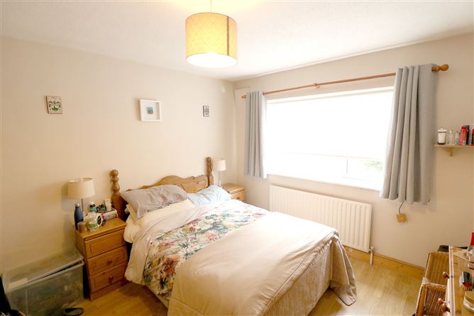 8 Sarto Lawn, Sutton, Dublin 13