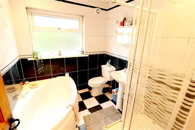 8 Sarto Lawn, Sutton, Dublin 13