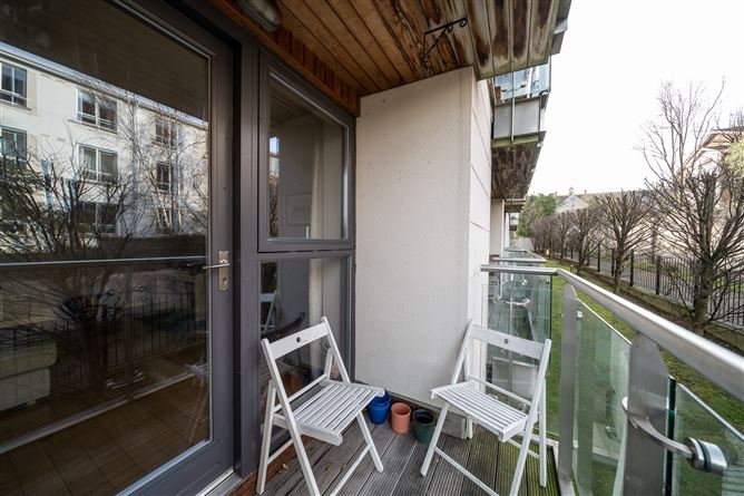 66/66A Hyde Square Apartment and Live/Work Unit, Kilmainham, Dublin 8