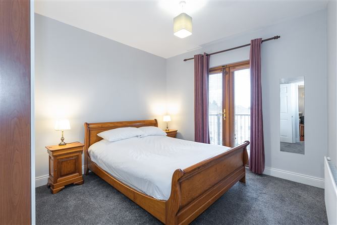 104 The Rectory, Stepaside, Dublin 18
