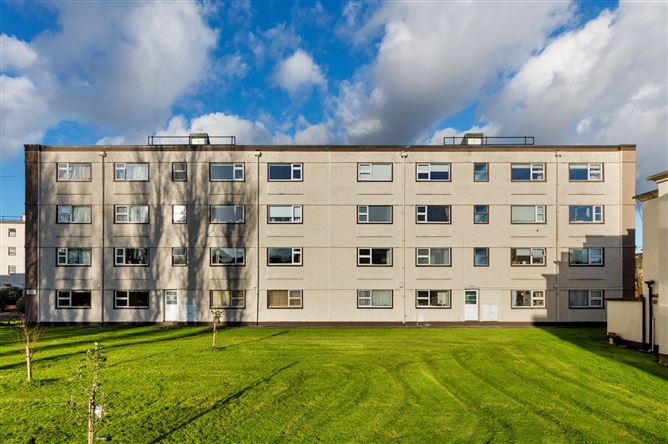 Apt, 19 Seapark, Mount Prospect Avenue, Clontarf, Dublin 3