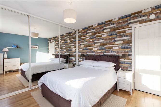 Apt, 19 Seapark, Mount Prospect Avenue, Clontarf, Dublin 3