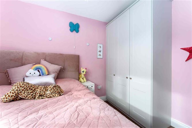 1 Dodderbrook View, Ballycullen, Dublin 24