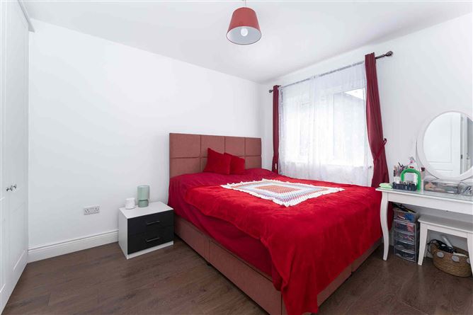 1 Dodderbrook View, Ballycullen, Dublin 24