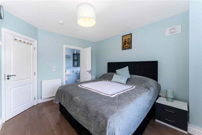 1 Dodderbrook View, Ballycullen, Dublin 24