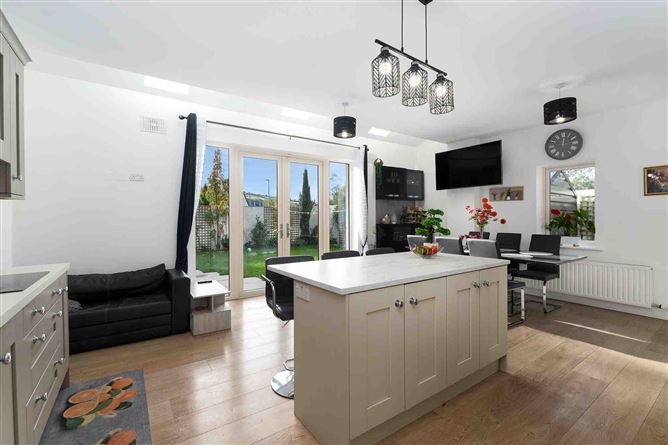 1 Dodderbrook View, Ballycullen, Dublin 24