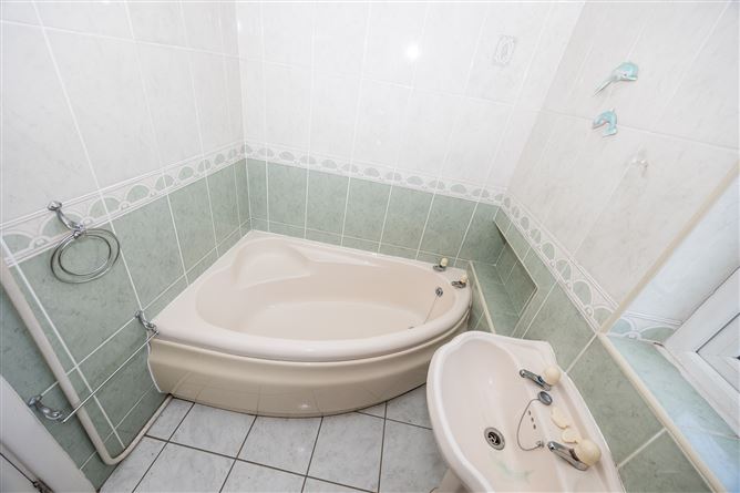 89 St Annes Square, Portmarnock, County Dublin