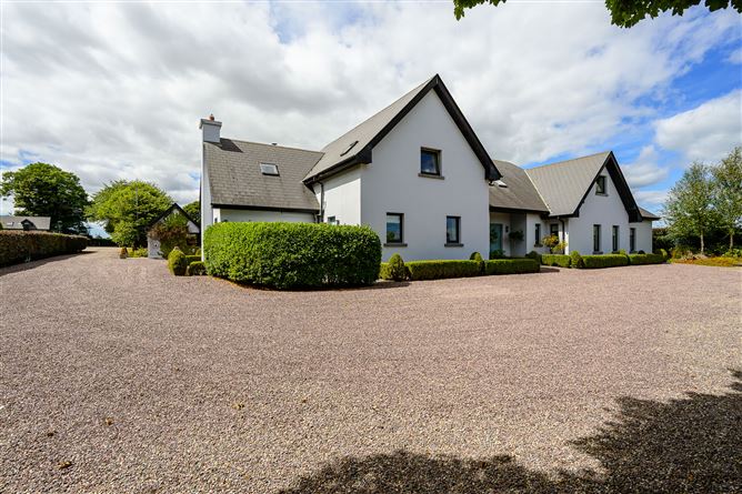 Photo 73 of 161 — Stonehill Stud Farm, Ballinvarosig, Carrigaline, Cork