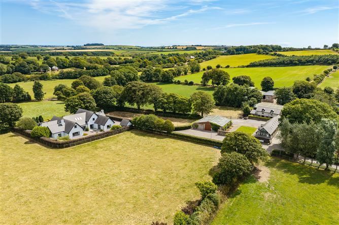 Photo 152 of 161 — Stonehill Stud Farm, Ballinvarosig, Carrigaline, Cork