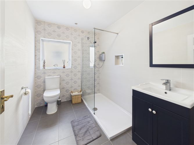 Photo 22 of 34 — 53 Inis Clair, Kildysart Road, Clarecastle, Co. Clare