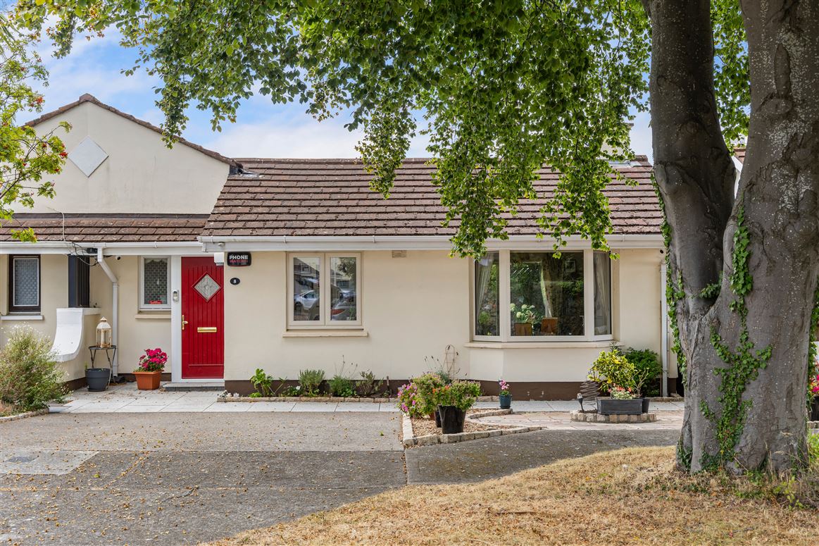 8 Deans Court, Deansgrange, Blackrock, County Dublin