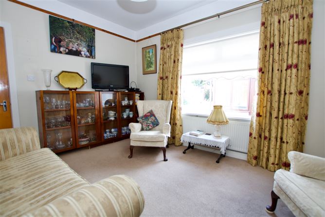 Villasaeta, Coosan Point Road, Athlone, Co. Westmeath
