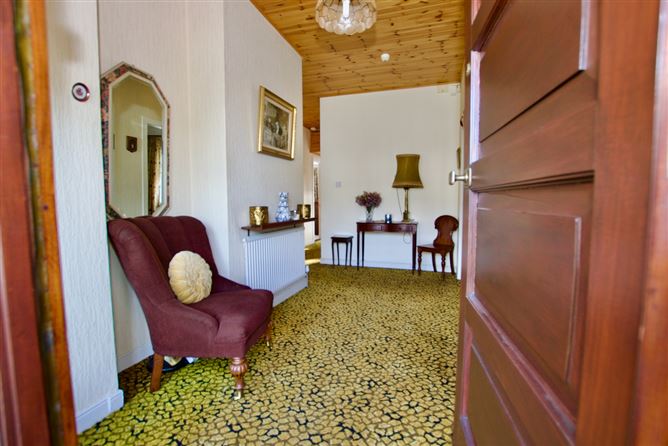 Villasaeta, Coosan Point Road, Athlone, Co. Westmeath