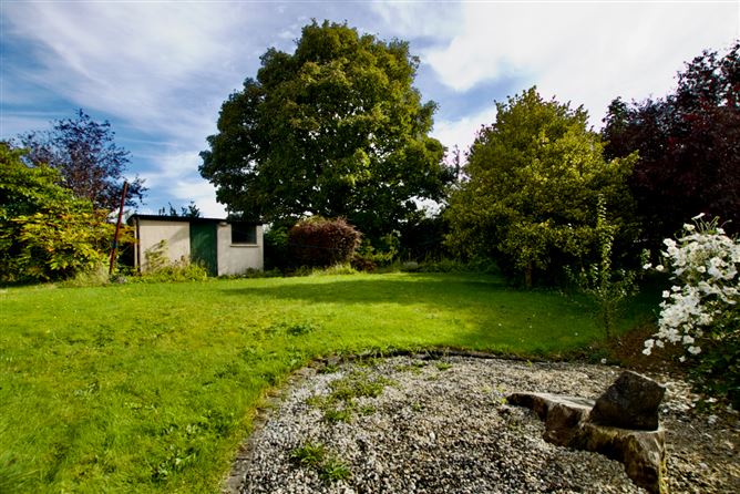Villasaeta, Coosan Point Road, Athlone, Co. Westmeath