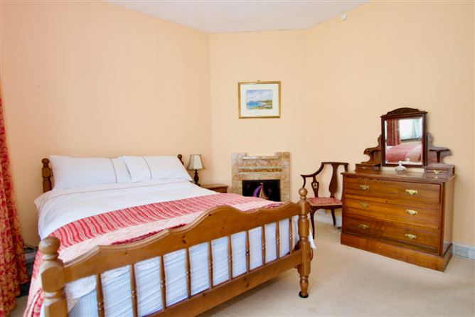 Villasaeta, Coosan Point Road, Athlone, Co. Westmeath