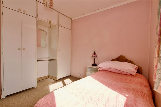 Villasaeta, Coosan Point Road, Athlone, Co. Westmeath