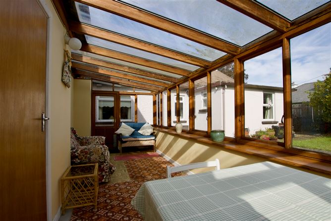 Villasaeta, Coosan Point Road, Athlone, Co. Westmeath