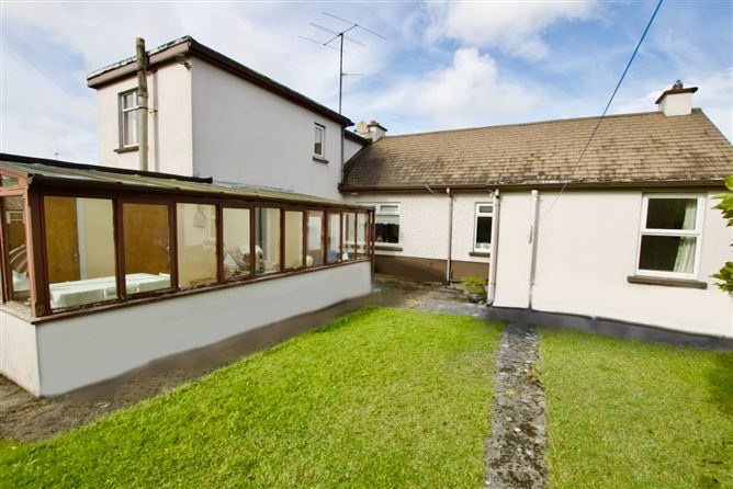 Villasaeta, Coosan Point Road, Athlone, Co. Westmeath
