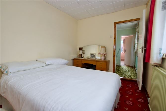 Villasaeta, Coosan Point Road, Athlone, Co. Westmeath