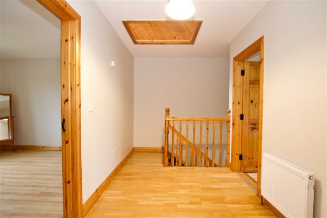 31 Barrys Ave, Tarmonbarry, Roscommon