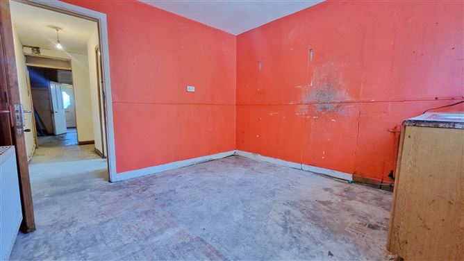 Photo 11 of 24 — 52 Rafters Road, Drimnagh, Dublin 12