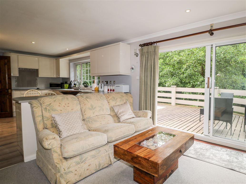 Miswells Cottages ,Crawley, West Sussex, United Kingdom