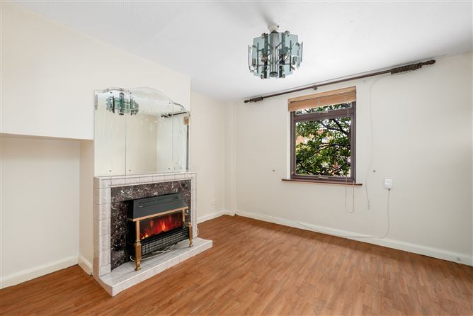 18 Lower Clanbrassil Street, Dublin 8