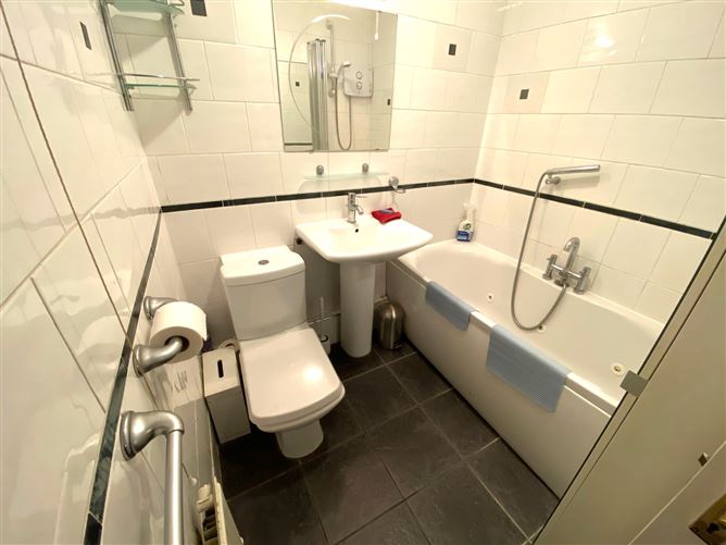 Grove Court, Naas Road, Bluebell, Dublin 12