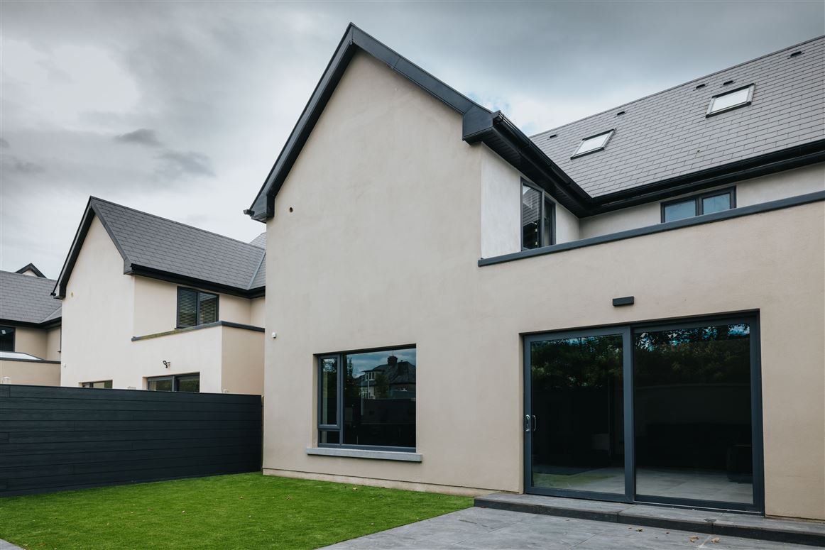 5 Revington Gardens , North Circular Road, Limerick