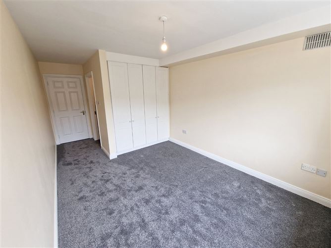 Photo 10 of 17 — 24 Cathedral Court, Ennis, Co. Clare