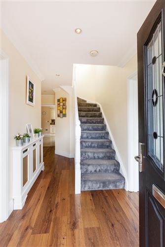 2 Gainsborough Green, Malahide, Co. Dublin
