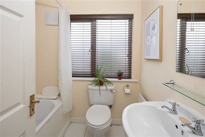 3 Beechwood Avenue, Cluain Ard, Cobh, Cork