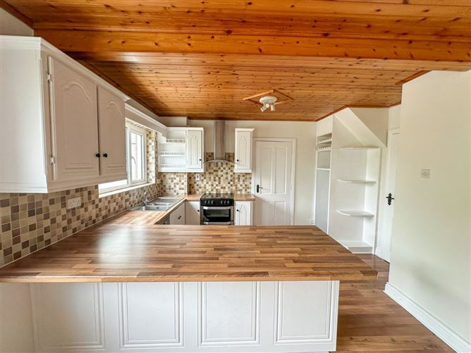 13 Lakeshore Drive, Renmore, Galway City