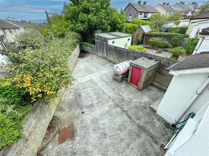 13 Lakeshore Drive, Renmore, Galway City