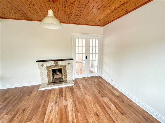 13 Lakeshore Drive, Renmore, Galway City