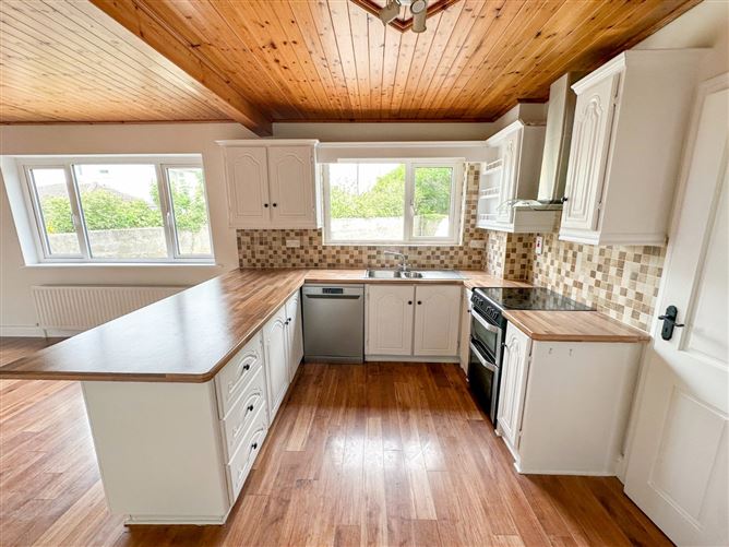 13 Lakeshore Drive, Renmore, Galway City