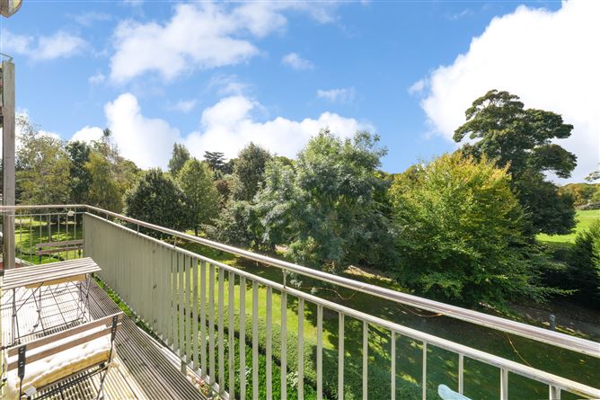 27 Beech Lodge, Farmleigh Woods, Castleknock, Dublin 15