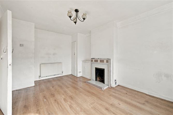 100 Claddagh Road , Ballyfermot,   Dublin 10