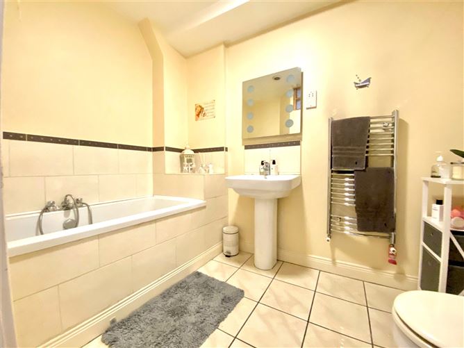 2 Carn Gardens, Clones, Co. Monaghan