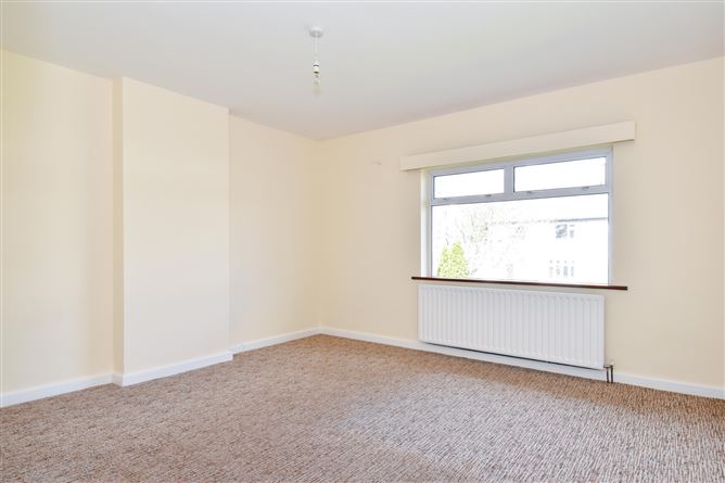 26 Glenard Crescent, Salthill, Galway