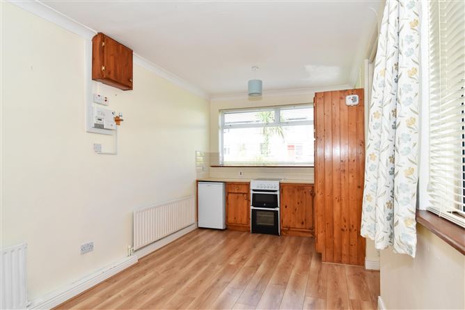 26 Glenard Crescent, Salthill, Galway