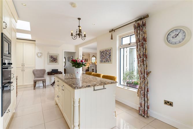 11 Abbey Park, Monkstown, Blackrock, Co. Dublin