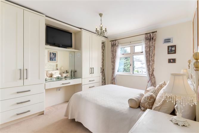 11 Abbey Park, Monkstown, Blackrock, Co. Dublin