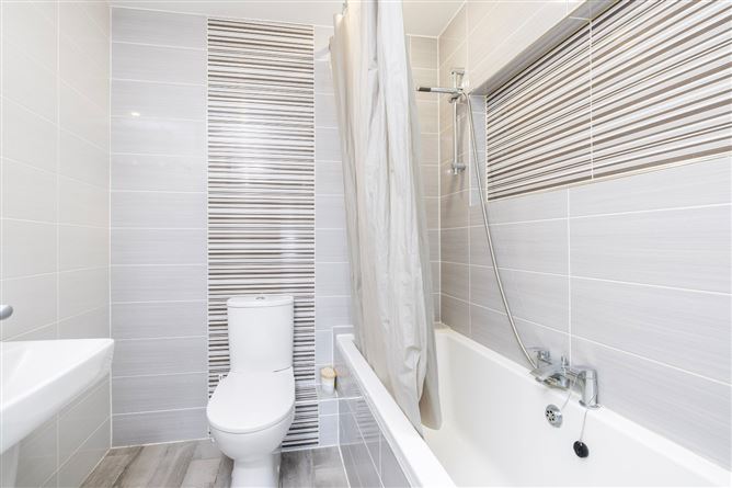 30 Finistere, Rush, Co. Dublin