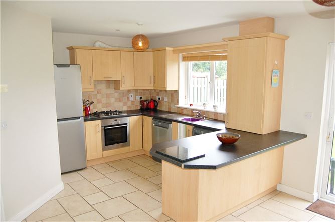 64 Inis Clair, Kildysart Road, Clarecastle, Ennis